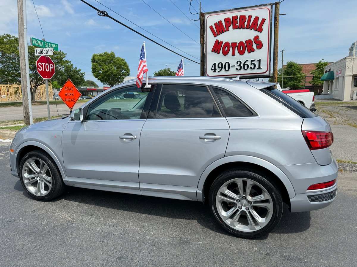 Vehicle image 6 of 12