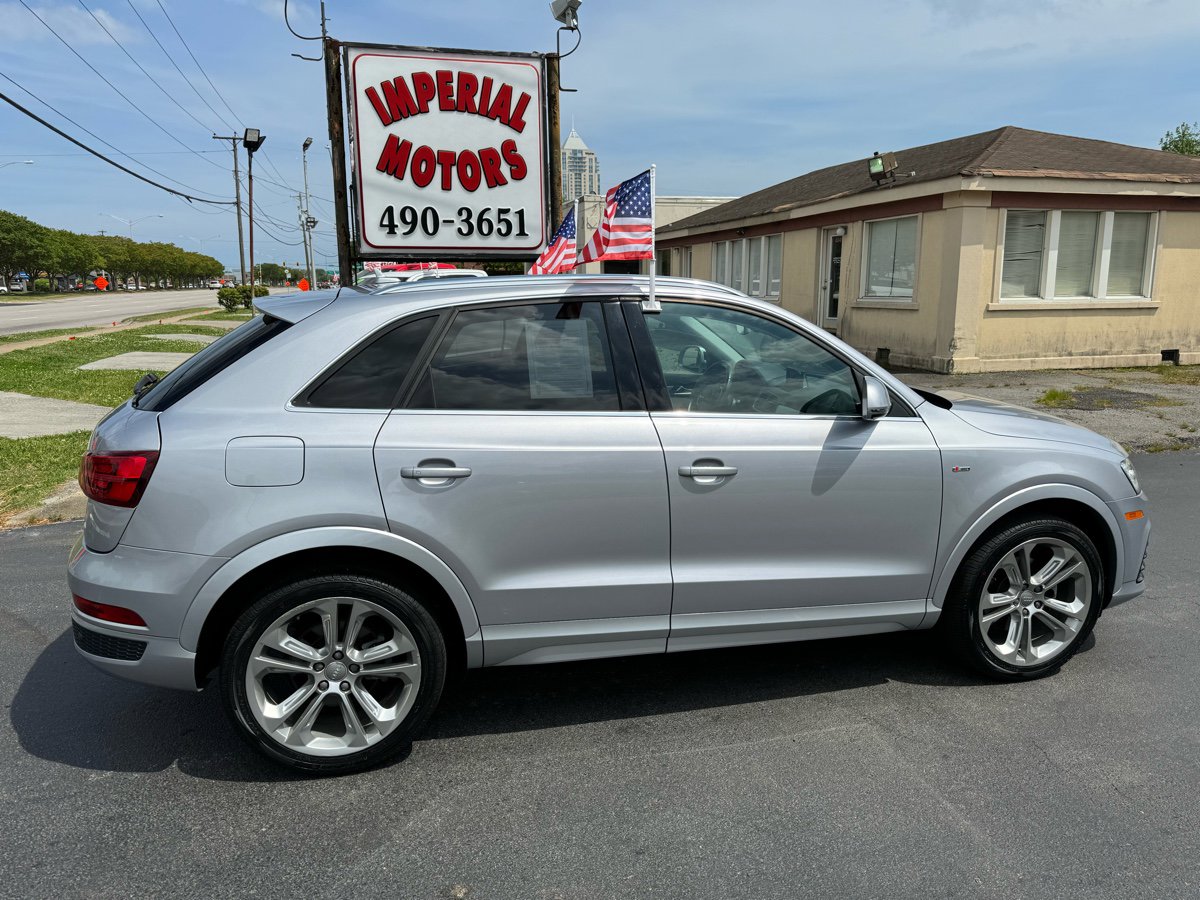 Vehicle image 4 of 12