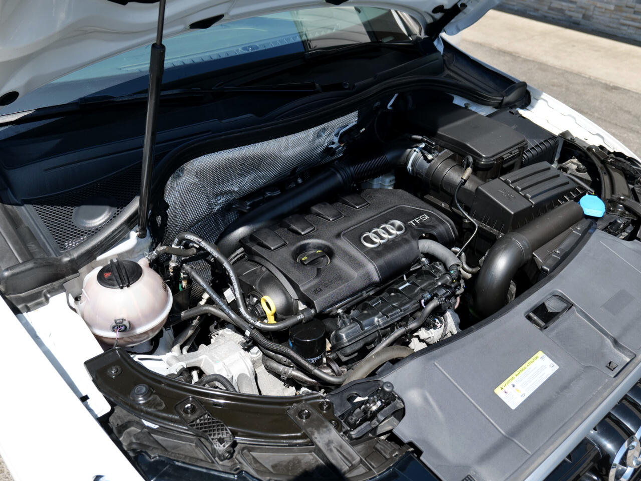Vehicle image 74 of 100