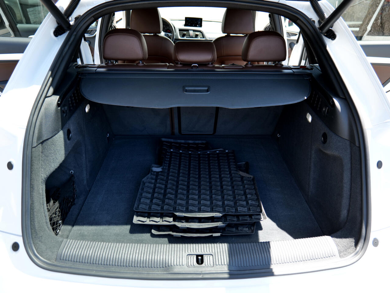 Vehicle image 79 of 100