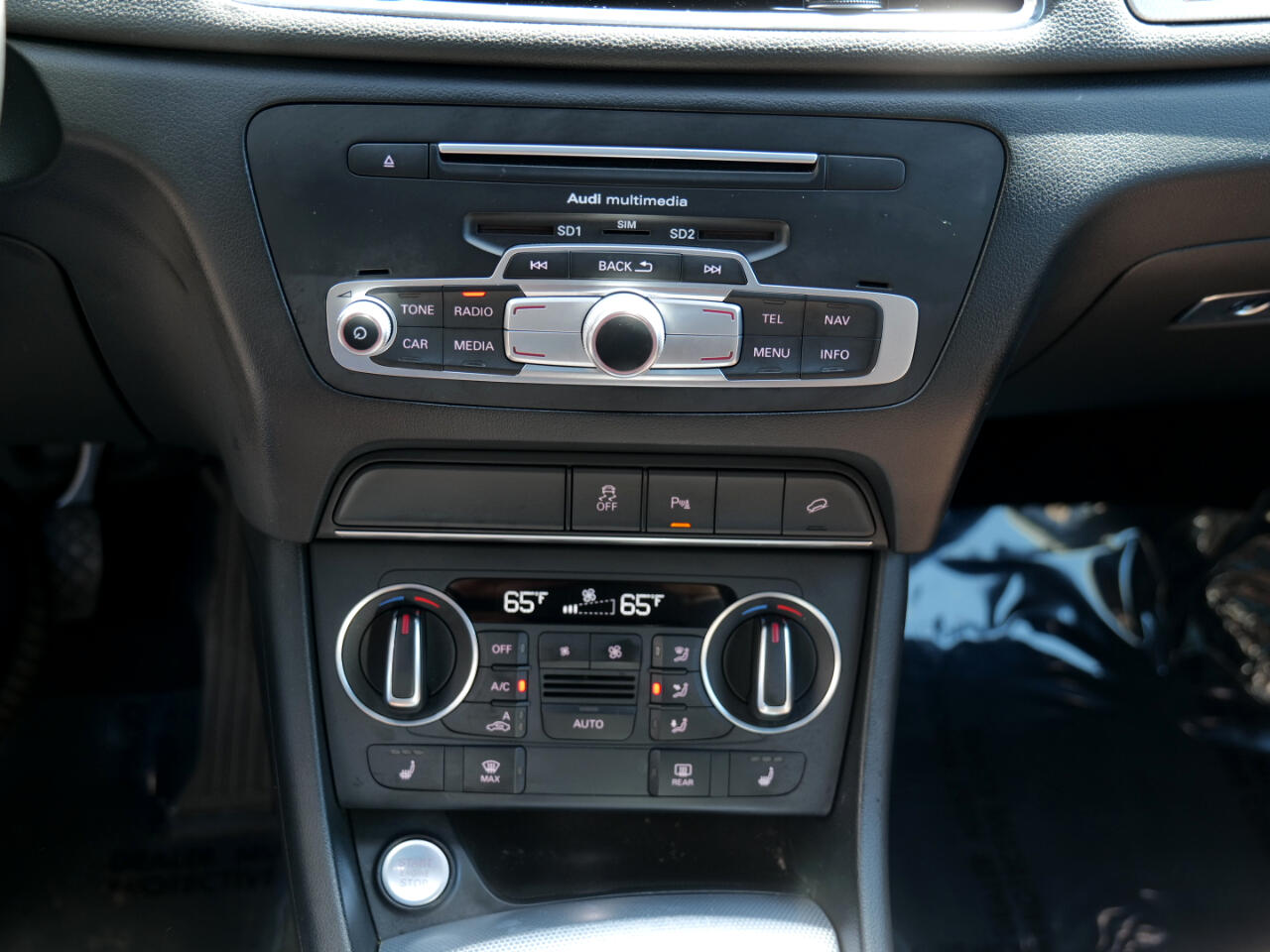 Vehicle image 51 of 100