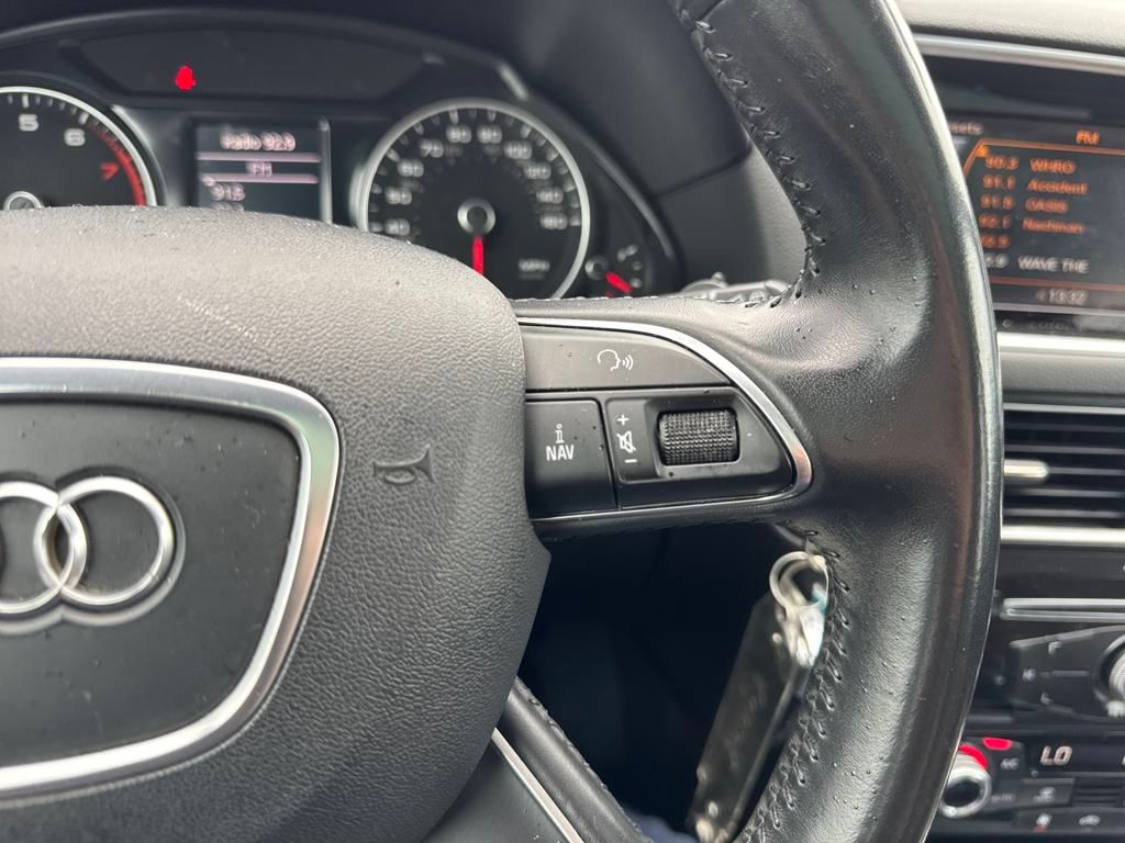 Vehicle image 17 of 23
