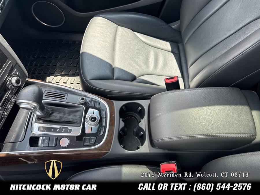 Vehicle image 28 of 35