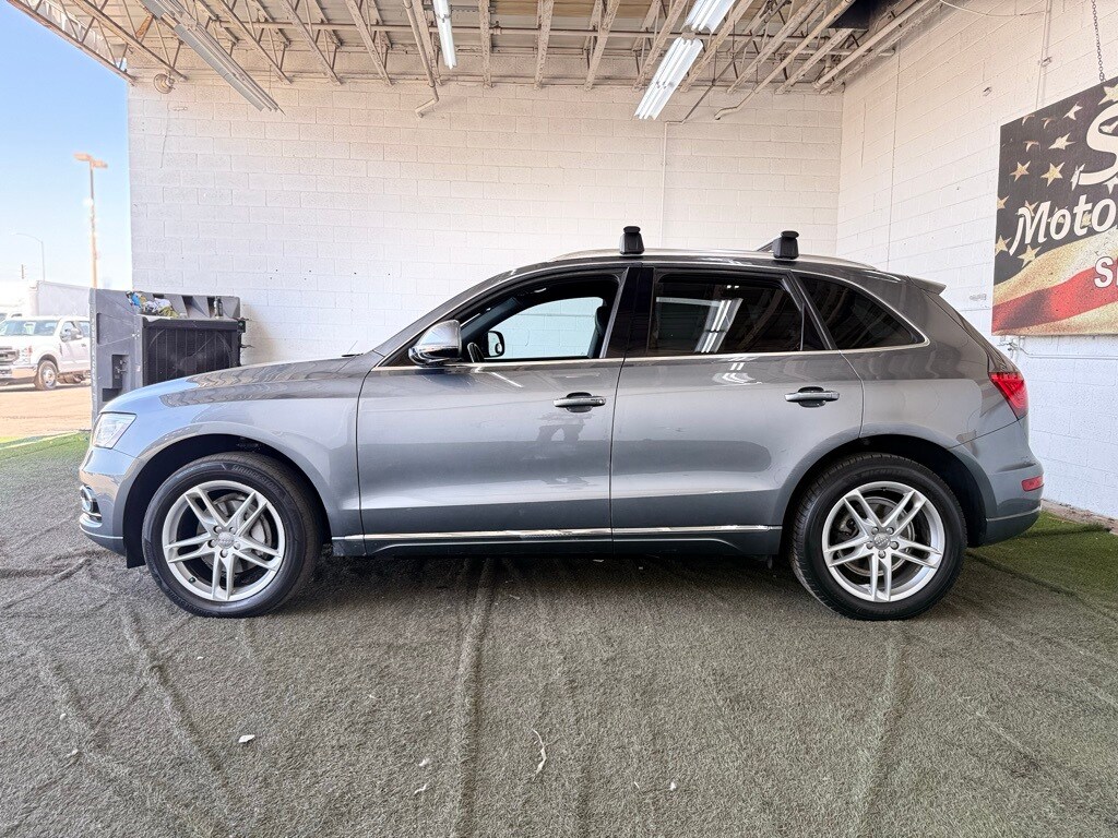 Vehicle image 12 of 43