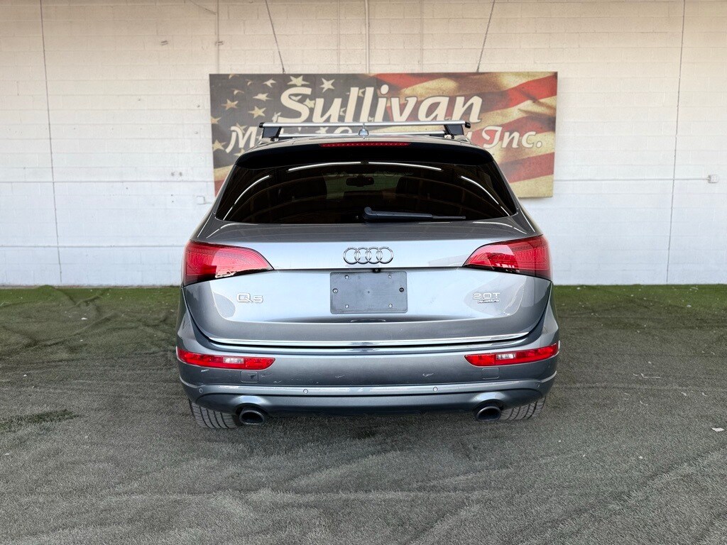 Vehicle image 10 of 43