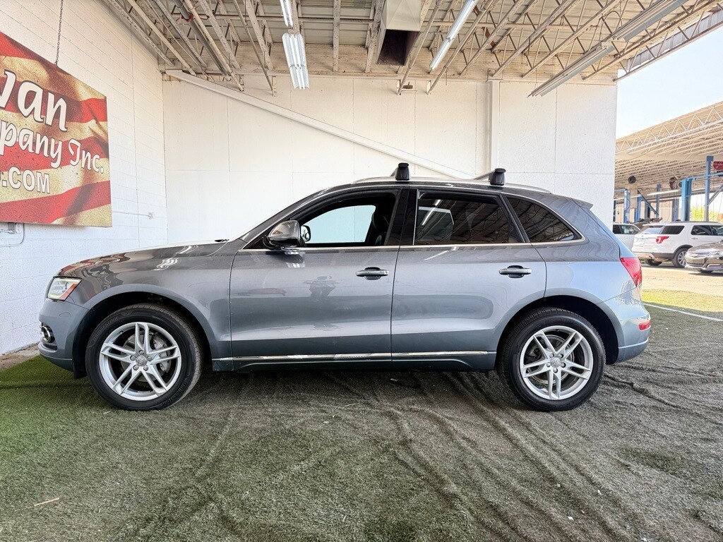 Vehicle image 13 of 43