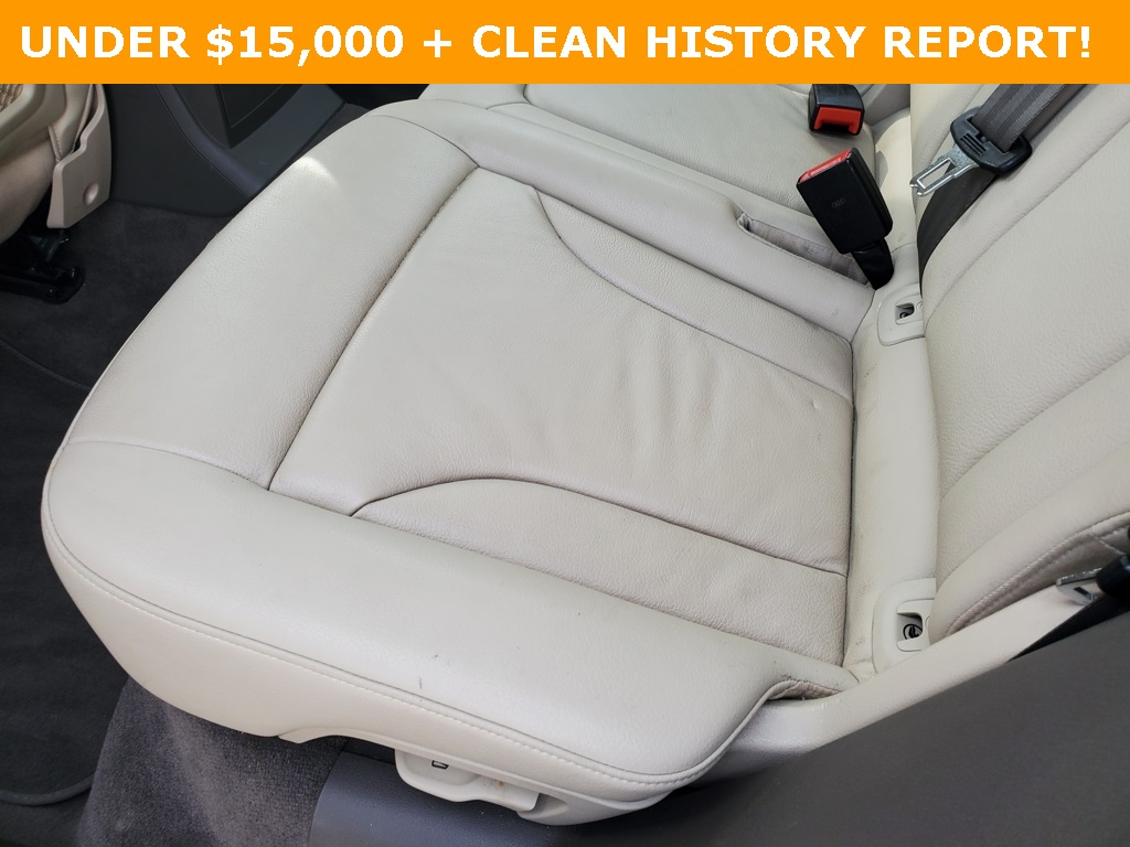 Vehicle image 10 of 30