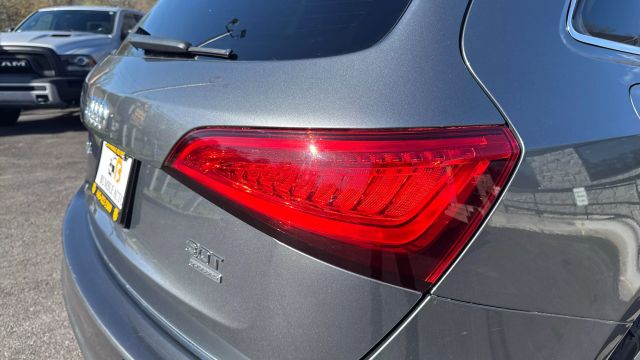 Vehicle image 20 of 43
