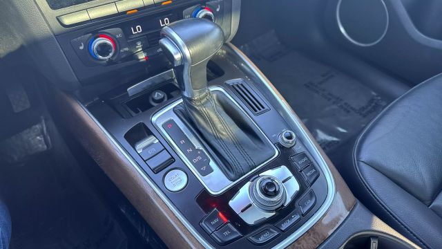 Vehicle image 22 of 43