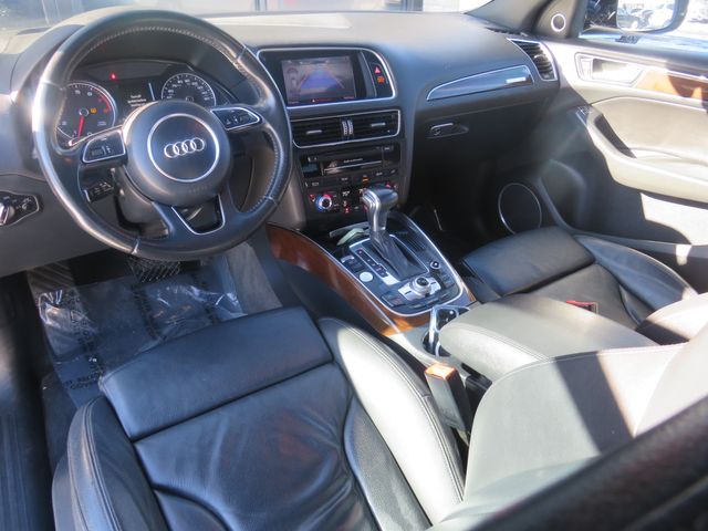 Vehicle image 9 of 27