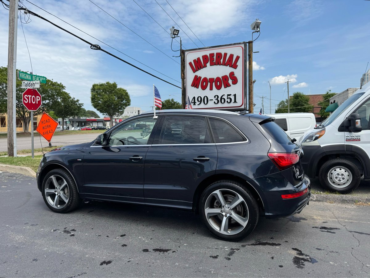 Vehicle image 6 of 12