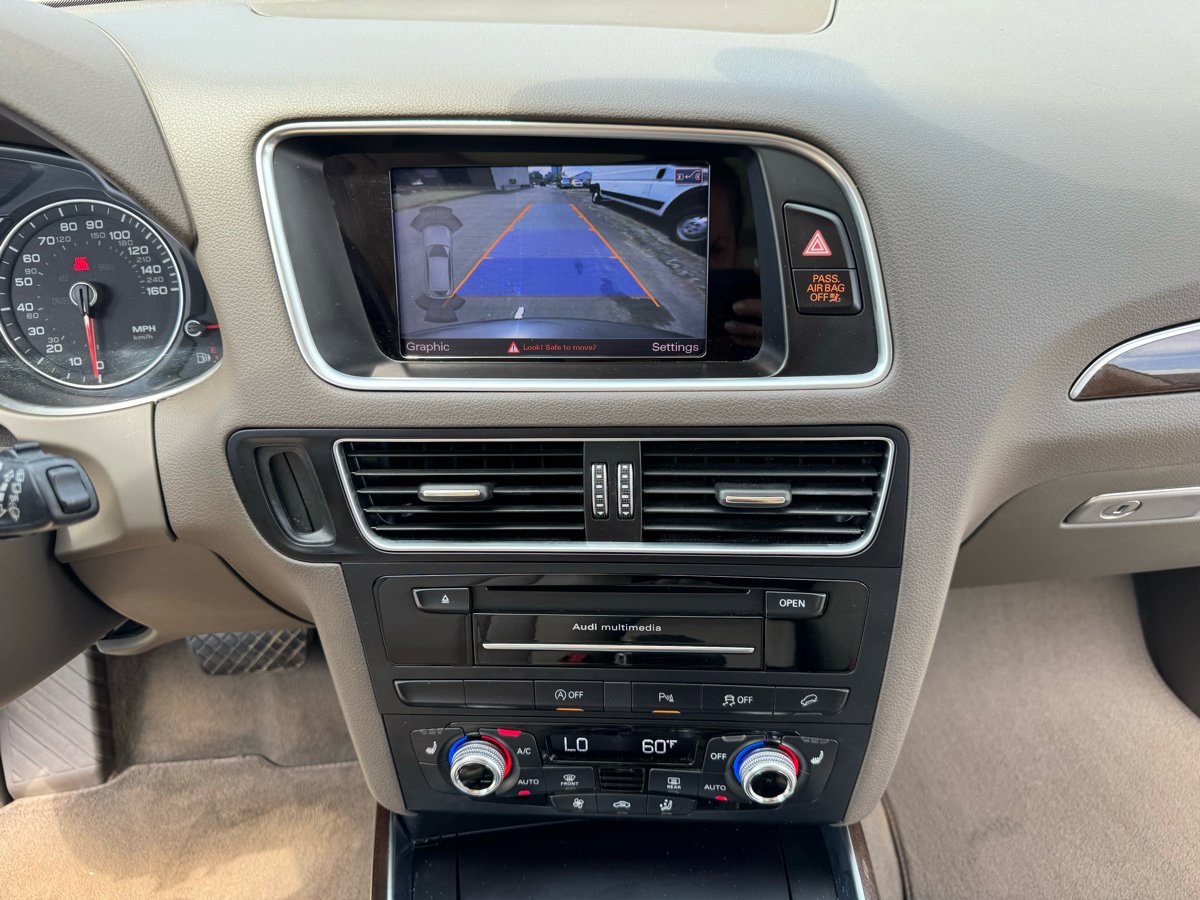 Vehicle image 12 of 12