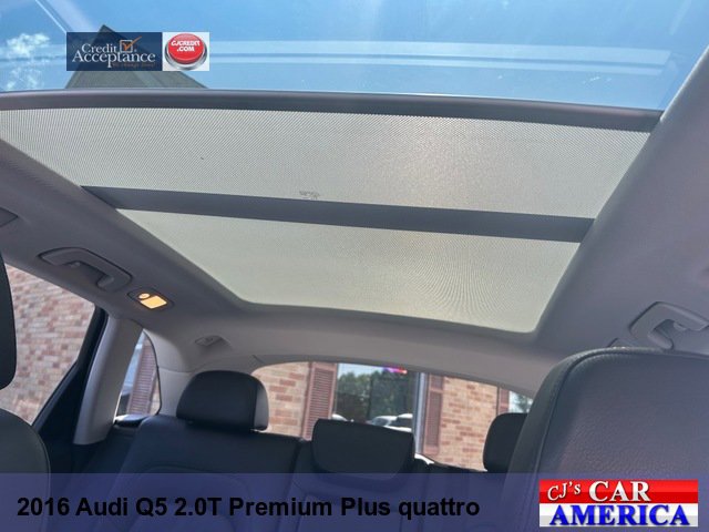 Vehicle image 20 of 22