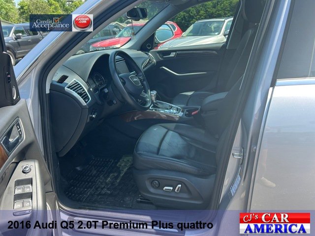 Vehicle image 12 of 22
