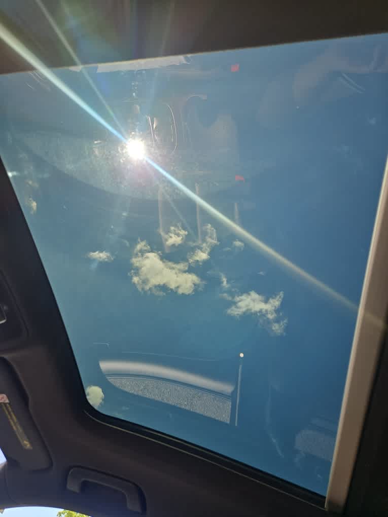Vehicle image 31 of 32