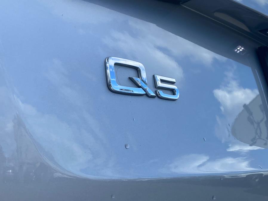 Vehicle image 12 of 41
