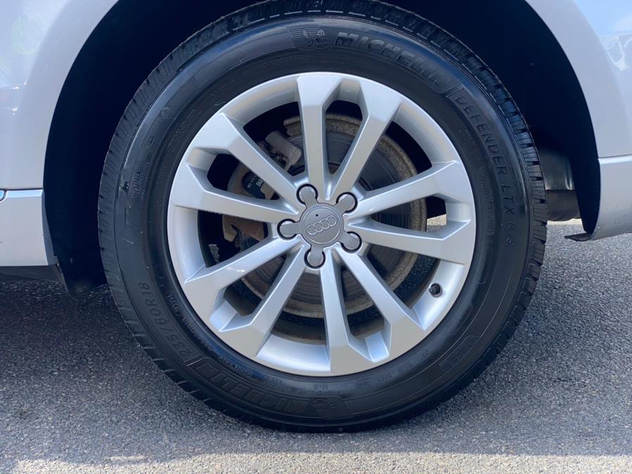 Vehicle image 11 of 41