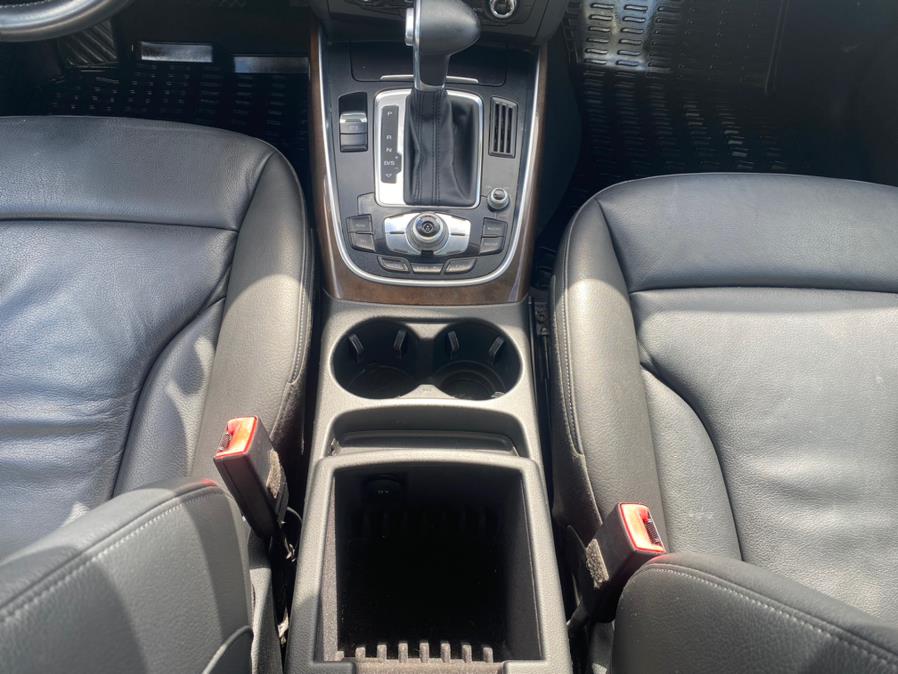Vehicle image 33 of 41