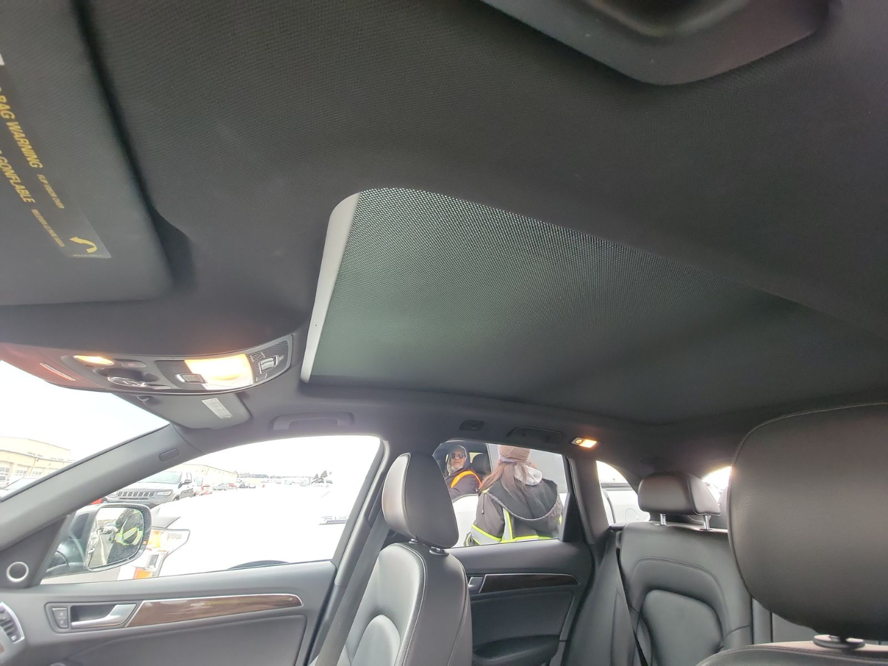 Vehicle image 12 of 14