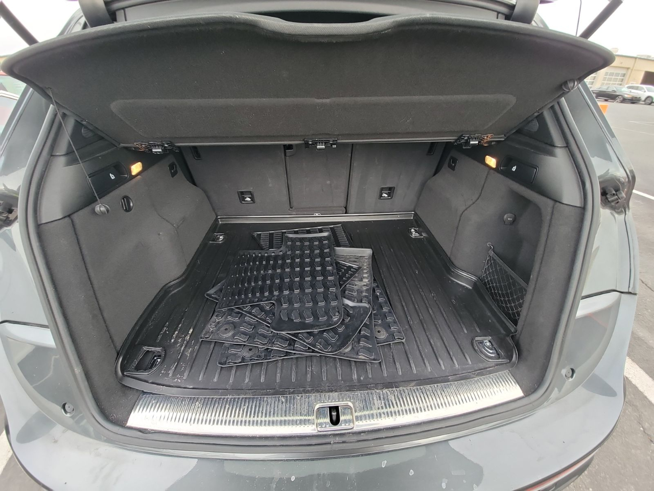Vehicle image 14 of 14