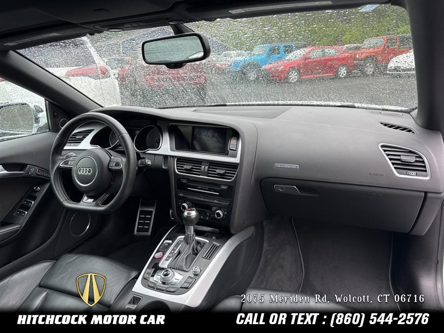 Vehicle image 32 of 42