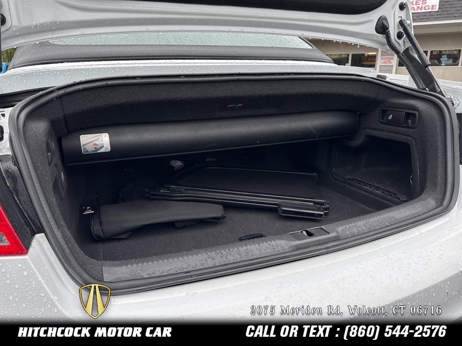 Vehicle image 37 of 42
