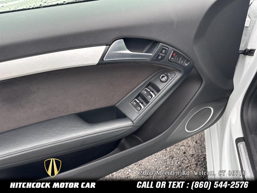 Vehicle image 24 of 42