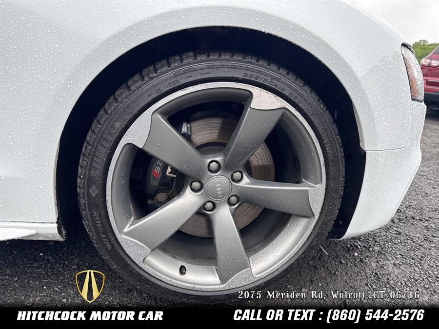 Vehicle image 22 of 42