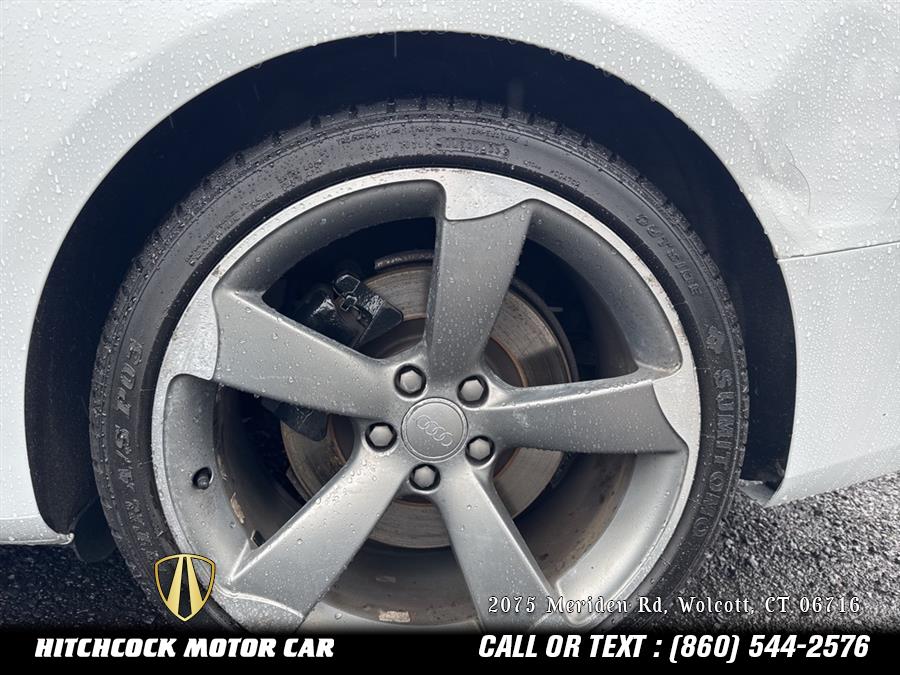 Vehicle image 20 of 42