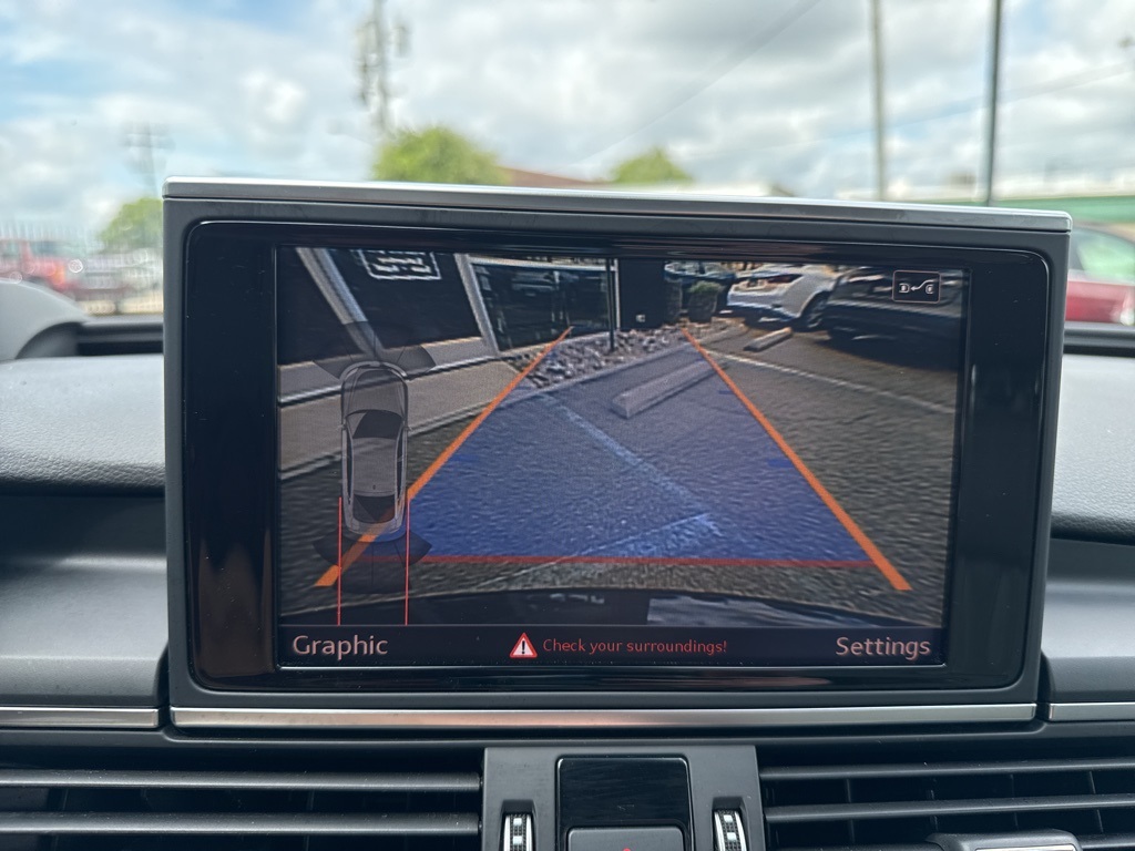 Vehicle image 17 of 27