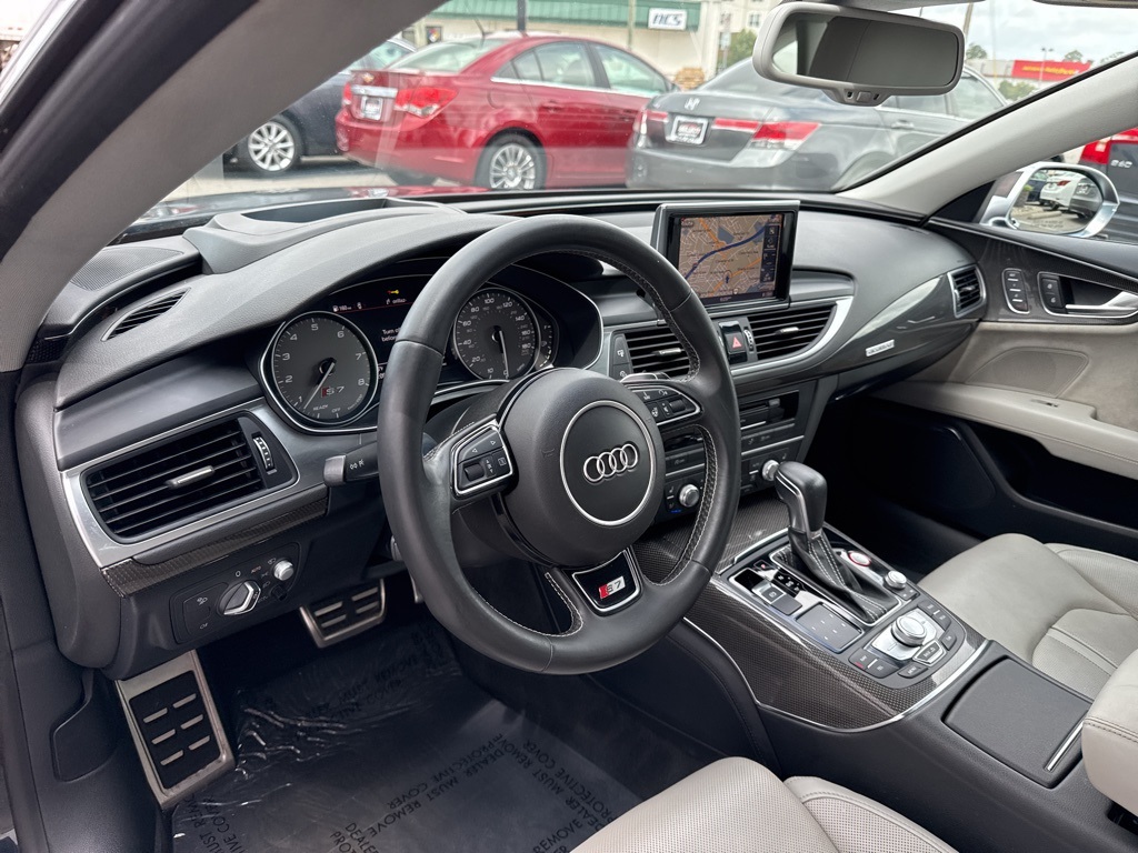 Vehicle image 11 of 27