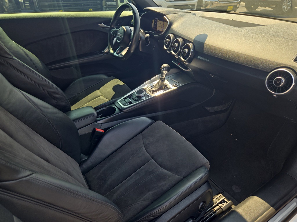 2016 Audi TT 2.0T Image 27 of 30