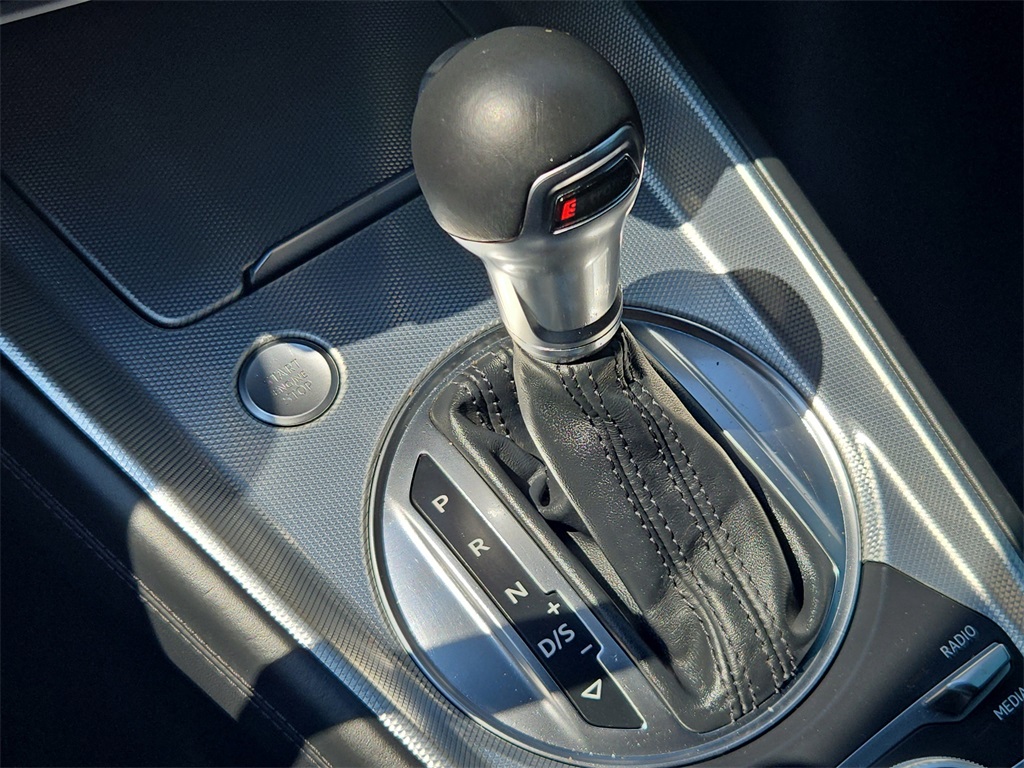 2016 Audi TT 2.0T Image 19 of 30