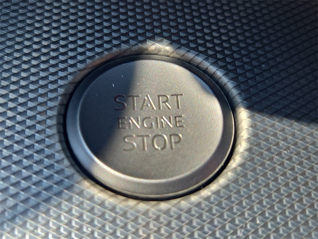 2016 Audi TT 2.0T Image 24 of 30