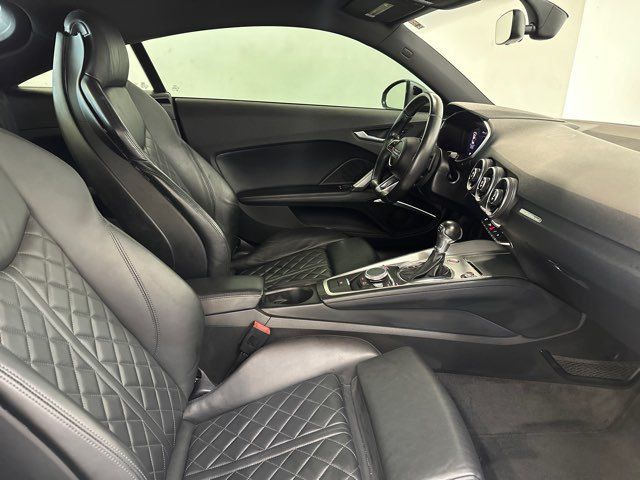 2016 Audi TT 2.0T Image 11 of 35