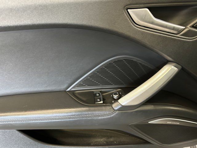 2016 Audi TT 2.0T Image 22 of 35