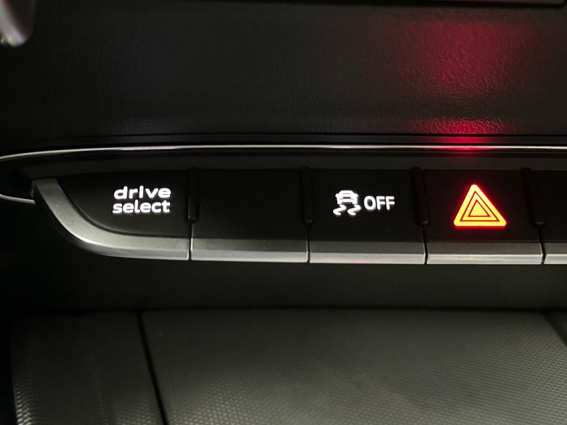 Vehicle image 23 of 36