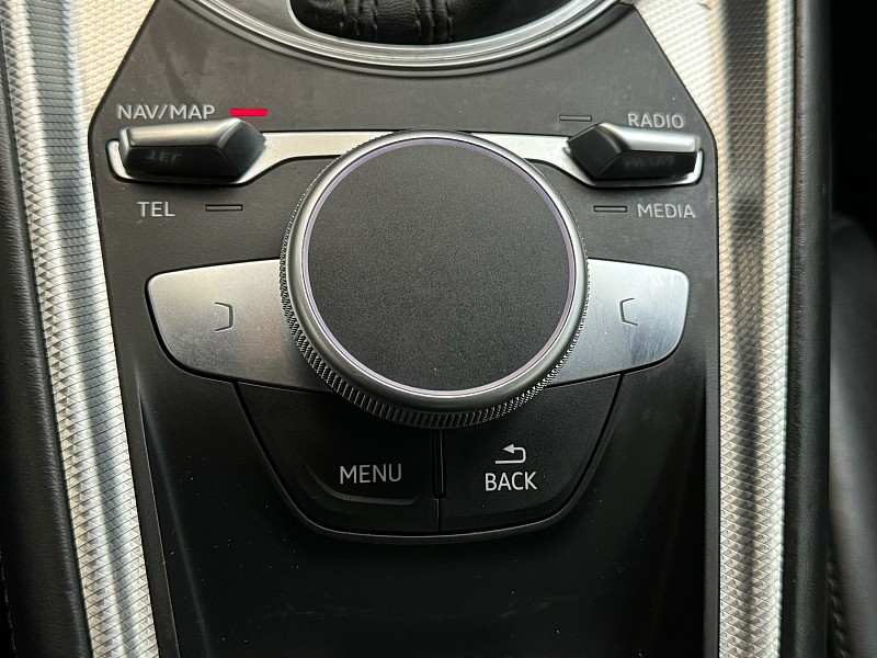 Vehicle image 25 of 36