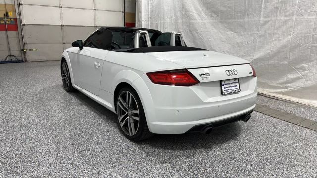 2016 Audi TT 2.0T Image 6 of 25