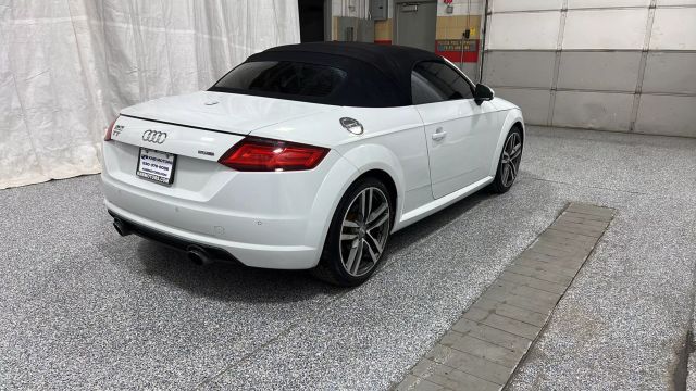 2016 Audi TT 2.0T Image 4 of 25