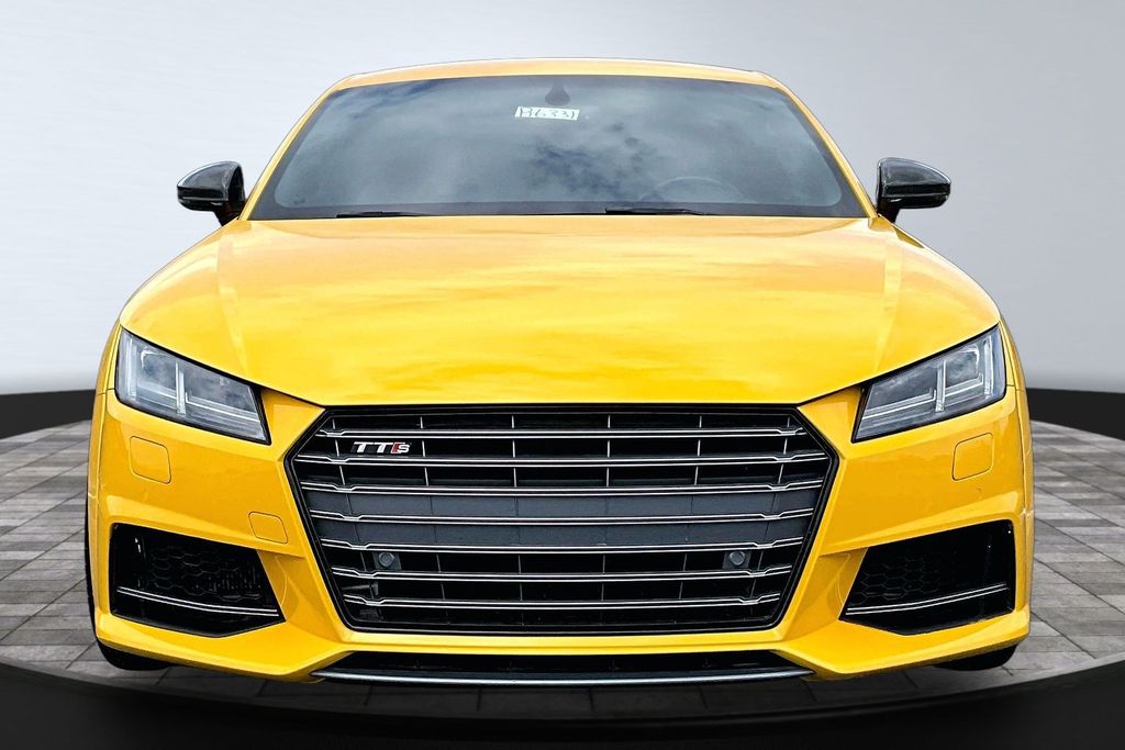 2016 Audi TTS 2.0T Image 2 of 34