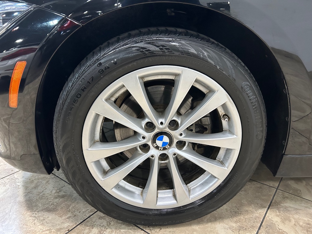 Vehicle image 12 of 41
