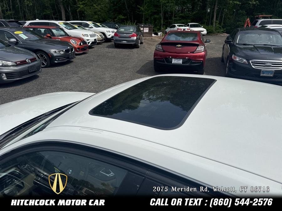 Vehicle image 28 of 58