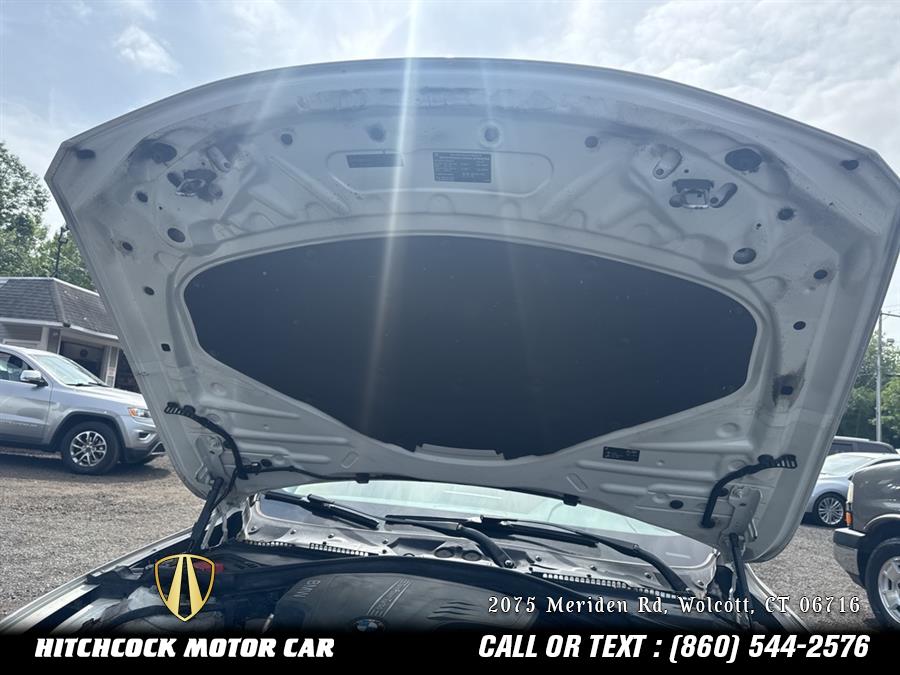 Vehicle image 36 of 58