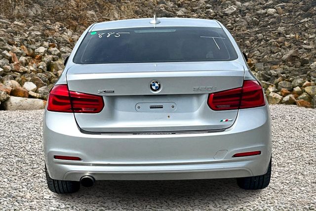 Vehicle image 5 of 31