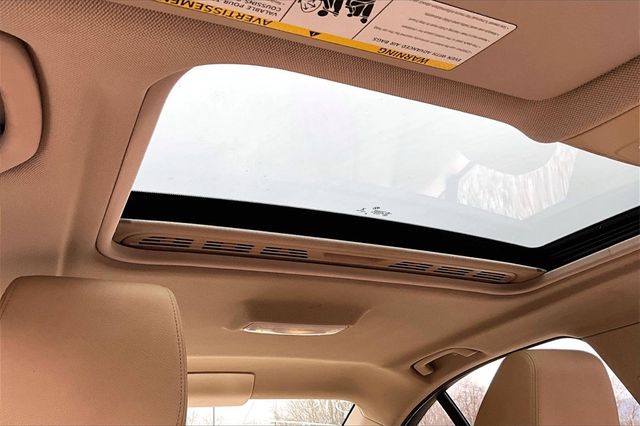 2016 BMW 3 Series 320i xDrive Image 27 of 30