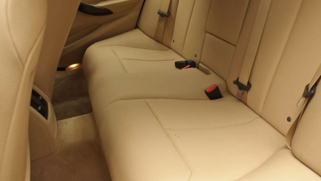 Vehicle image 25 of 63
