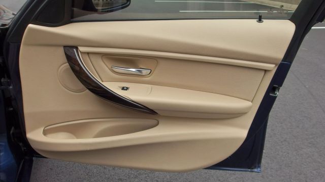Vehicle image 46 of 63