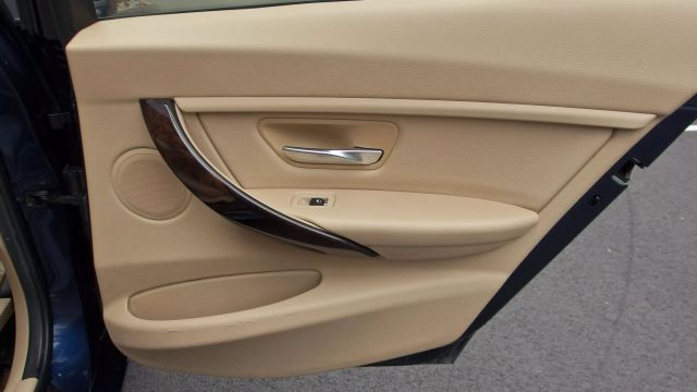 Vehicle image 38 of 63
