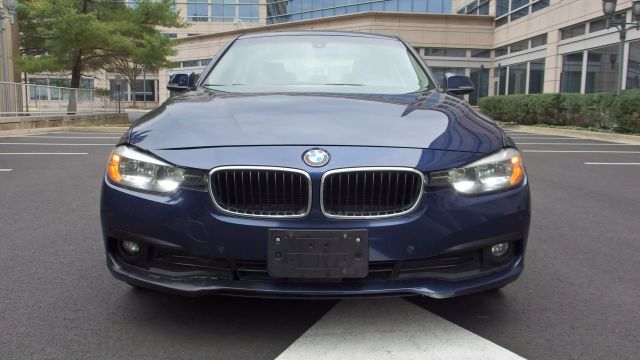 Vehicle image 2 of 63